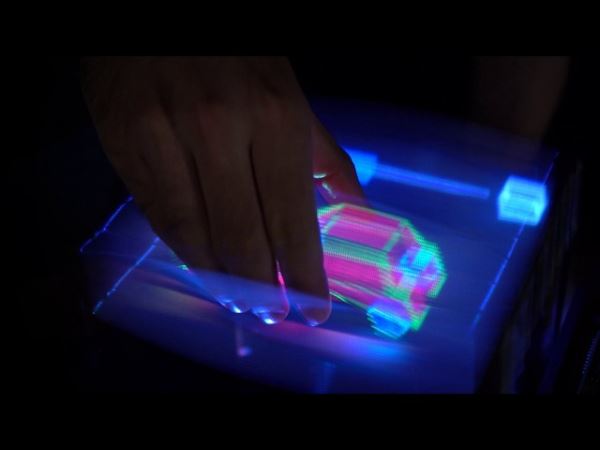 Первый в мире 3D дисплей позволит трогать и перемещать голограммы руками